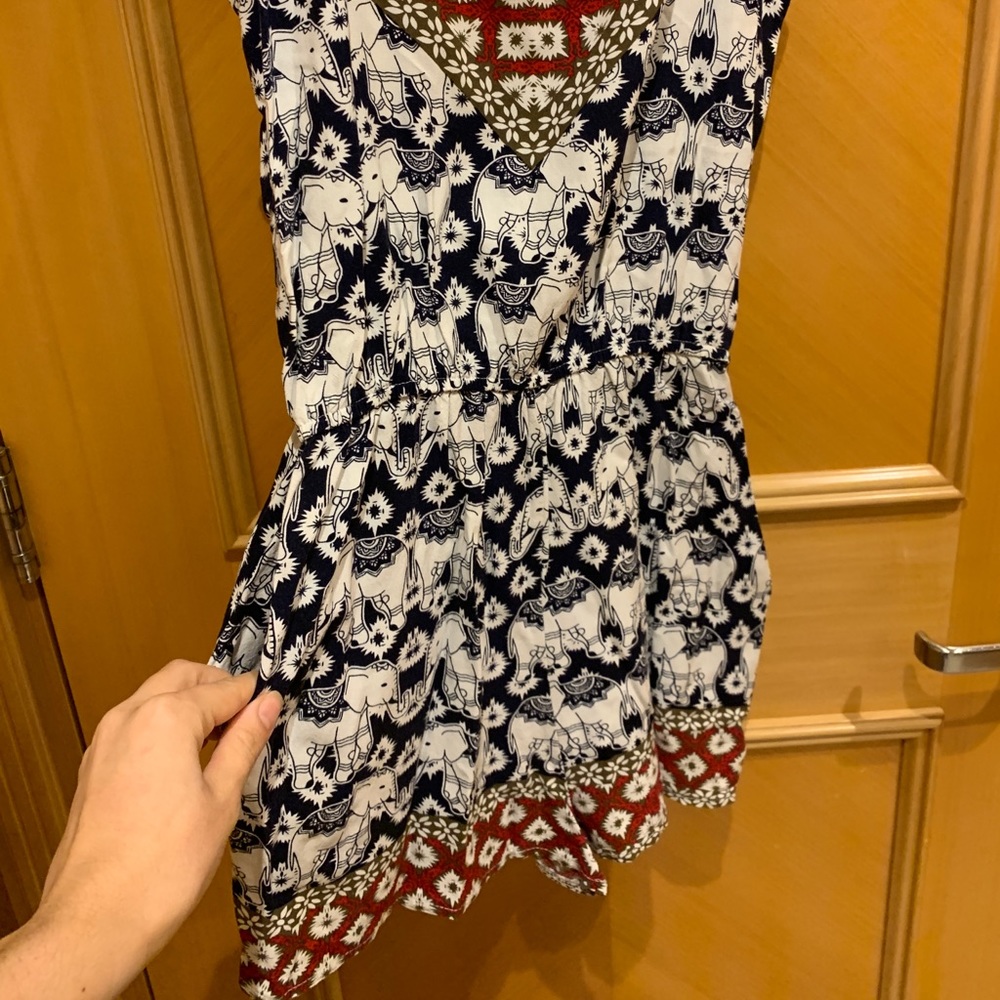 Romper - Picture 3 of 4